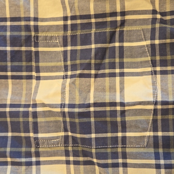 GAP Blue Short Sleeve Plaid Button Down Classic Fit Shirt- Size … - Picture 3 of 7